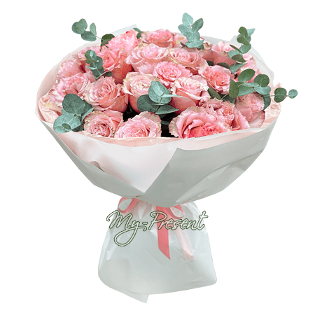 Bouquet de roses roses (60 cm.) avec eucalyptus